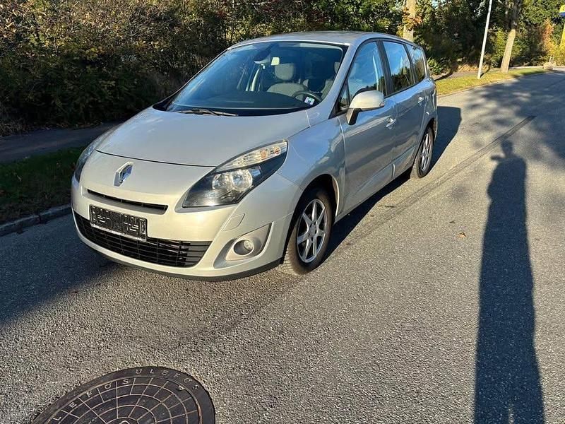 Brugt Renault Grand Scénic III Expression 130 HK (95 kW) 2012 MPV
