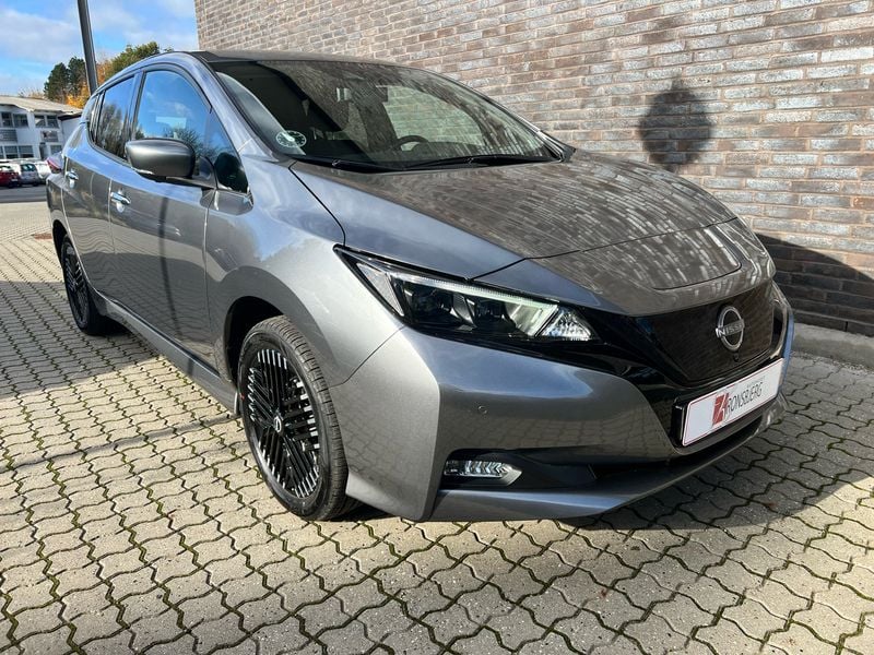 Dark metal gray Brugt 2022 Nissan Leaf Tekna Hatchback | 189.900 kr. (Dyr) - Billede 1/4
