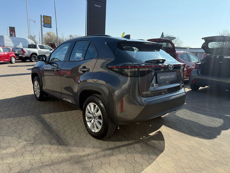 Ash grey Brugt 2022 Toyota Yaris Cross Active SUV | 234.990 kr. (Fair pris) - Billede 1/4