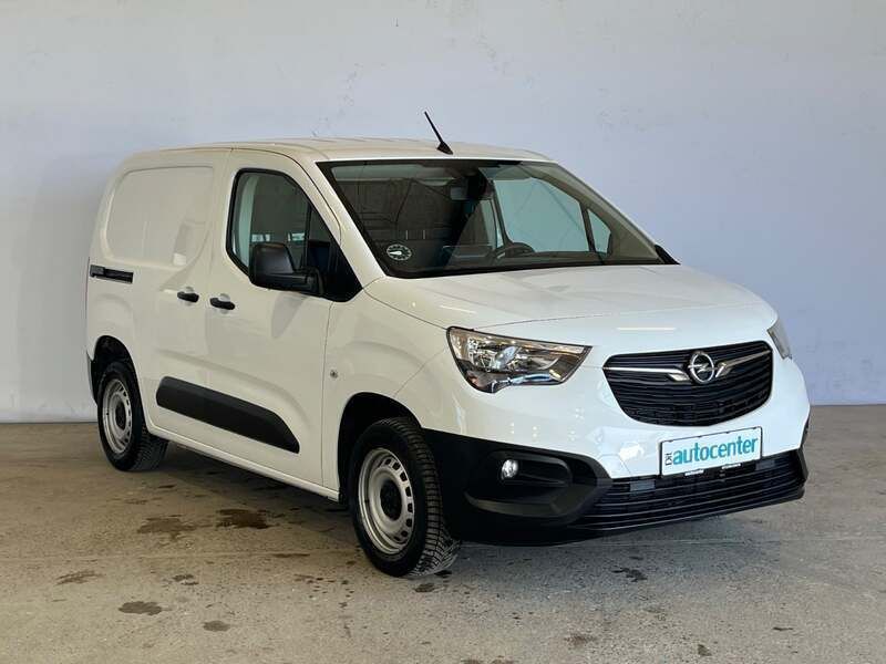 Hvid Brugt 2022 Opel Combo Enjoy Plus MPV | 119.500 kr. - Billede 1/4