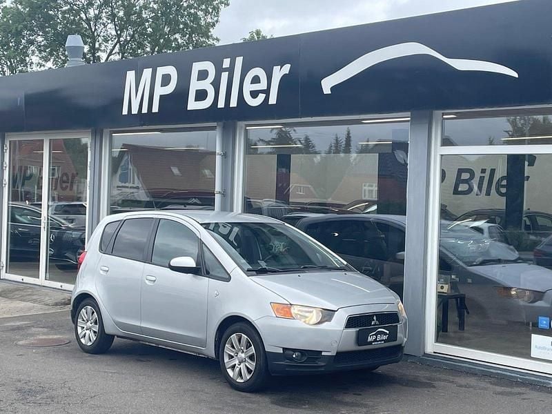 Sølvmetal Brugt 2011 Mitsubishi Colt Elegance Hatchback | 19.900 kr. (Fair pris) - Billede 1/4