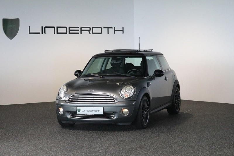 Sølvmetal Brugt 2010 Mini Cooper Hatchback | 60.000 kr. (God pris) - Billede 1/4