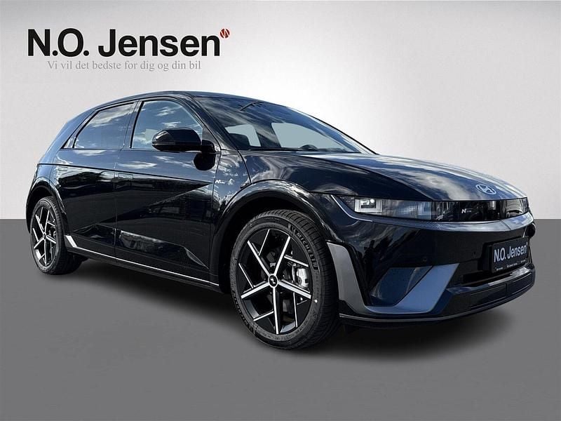 Abyss black Ny 2025 Hyundai Ioniq 6 N Line Sedan | 329.900 kr. - Billede 1/4