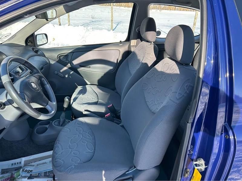 Brugt Toyota Yaris 86 HK (63 kW) 2000 Hatchback