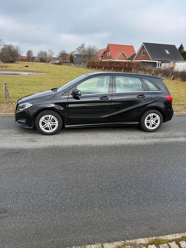 Brugt Mercedes B180 Business 109 HK (80 kW) 2017 MPV