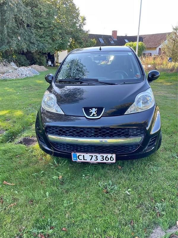 Brugt 2009 Peugeot 107 Hatchback | 38.000 kr. (Lidt for dyr) - Billede 1/4