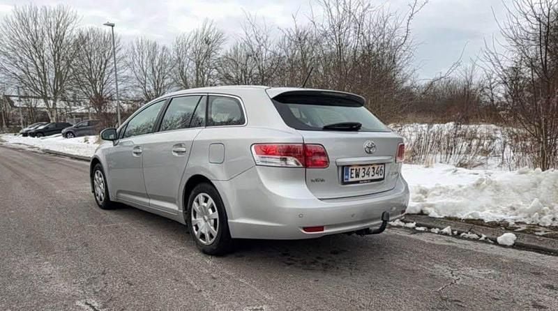 Brugt Toyota Avensis 132 HK (97 kW) 2012