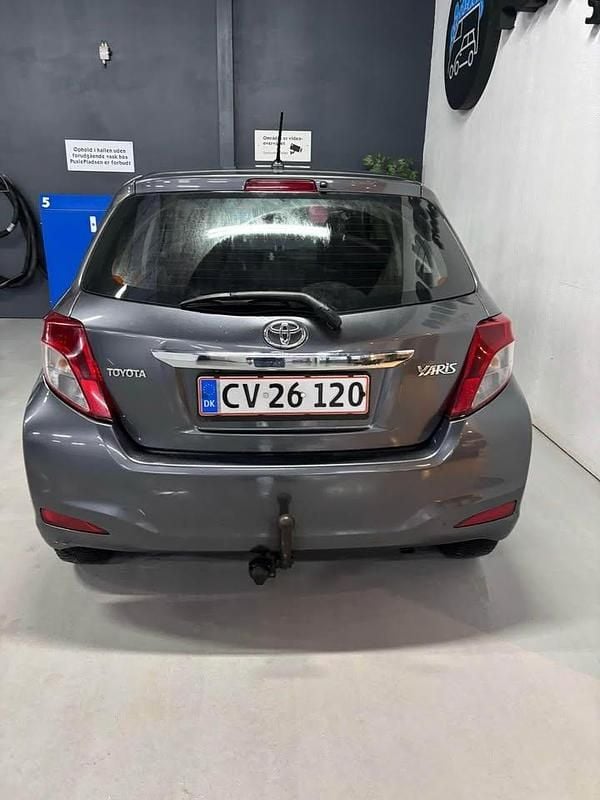 Brugt 2012 Toyota Yaris Hatchback | 44.000 kr. - Billede 1/4