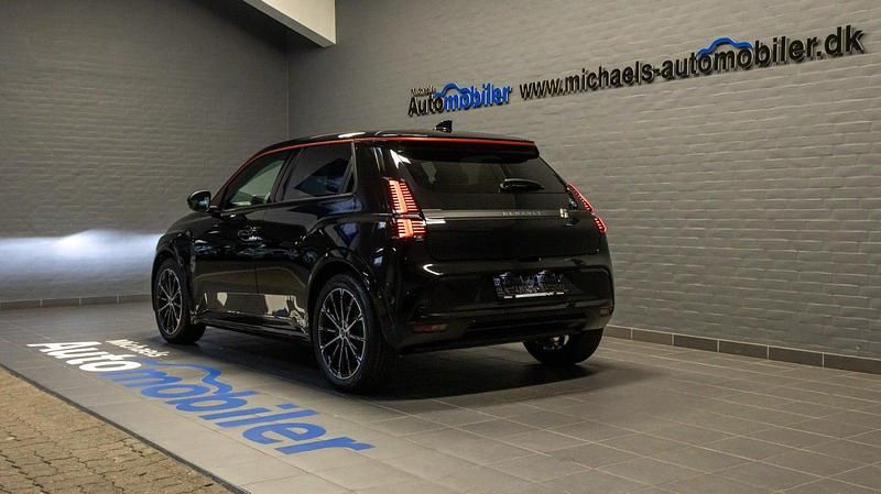 Ny Renault 5 E-Tech Iconic 110 kW (150 HK) 2025 Sort Hatchback