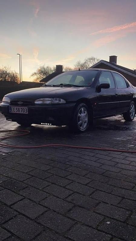 Brugt Ford Mondeo Celebration 1996 Sedan