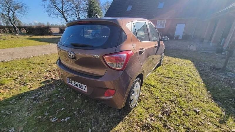 Brugt Hyundai i10 65 HK (47 kW) 2016 Brun Hatchback
