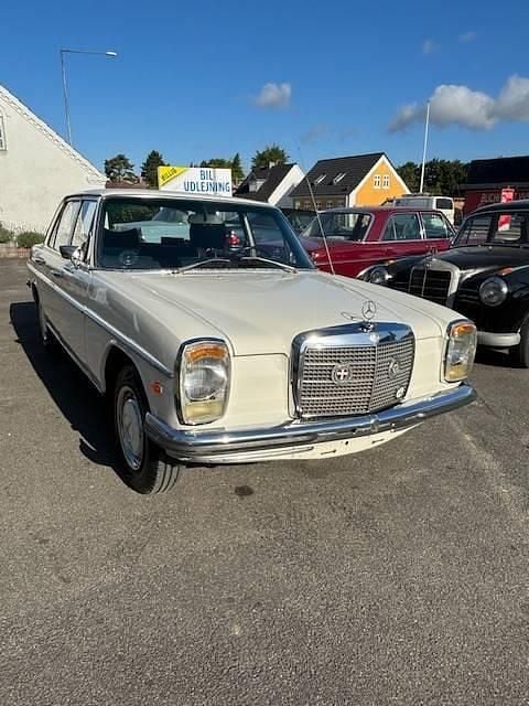 Brugt 1968 Mercedes W114 | 78.000 kr. - Billede 1/4