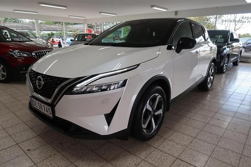 Hvid metal/sort Brugt 2022 Nissan Qashqai Tekna SUV | 269.900 kr. (Fair pris) - Billede 1/4