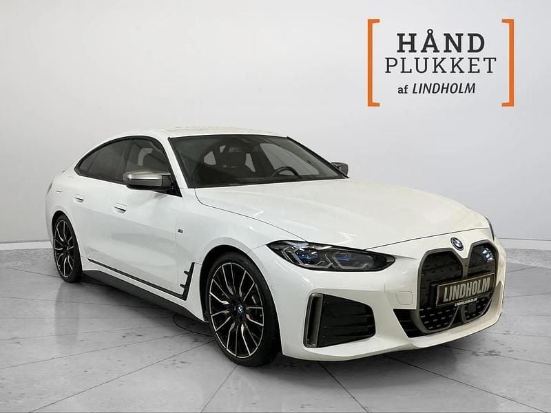 Hvid Brugt 2023 BMW i4 M Sport Sedan | 459.900 kr. (Fair pris) - Billede 1/3