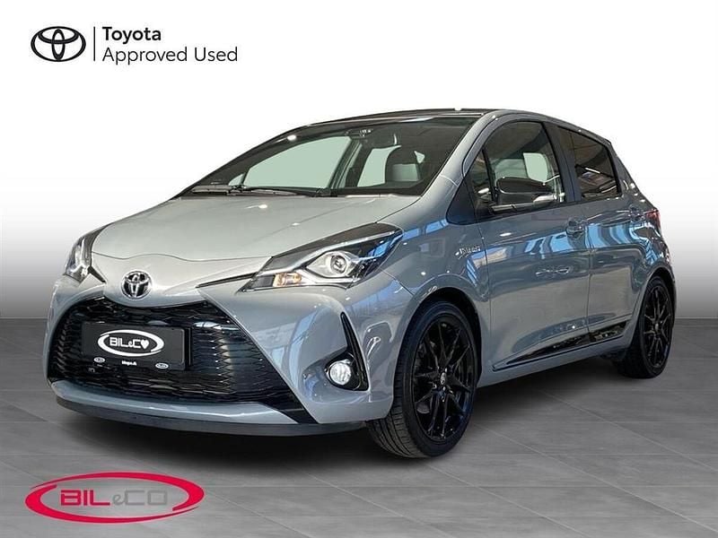Manhanttan grey Brugt 2019 Toyota Yaris Hybrid H3 Hatchback | 160.100 kr. (Fair pris) - Billede 1/3