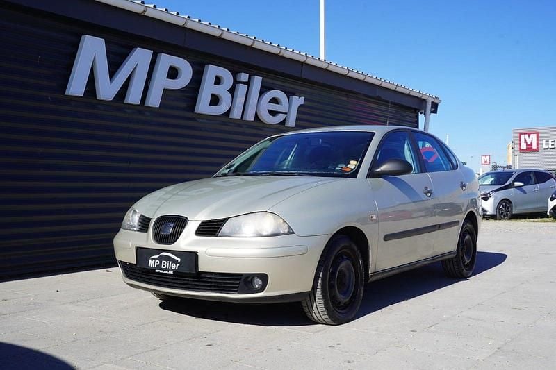 Beige Brugt 2007 Seat Cordoba Reference Sedan | 14.900 kr. - Billede 1/4
