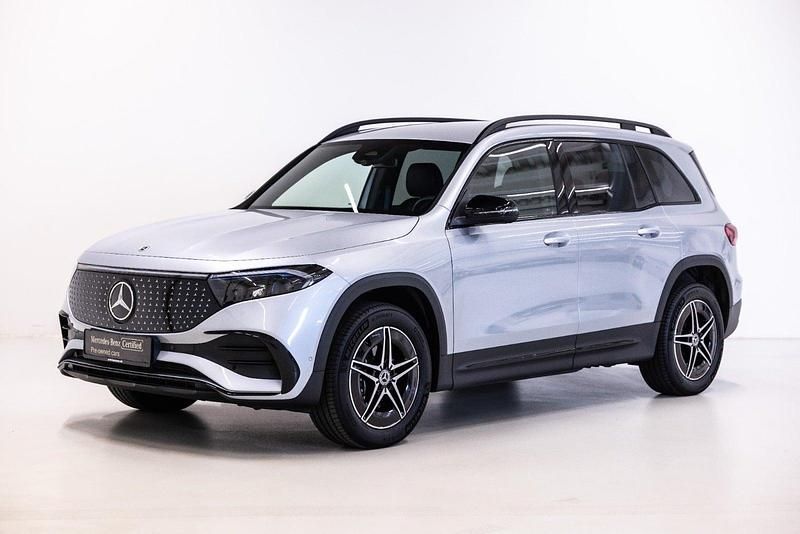 Farve: sølvmetal Brugt 2024 Mercedes EQB250+ AMG SUV | 384.900 kr. (Dyr) - Billede 1/4