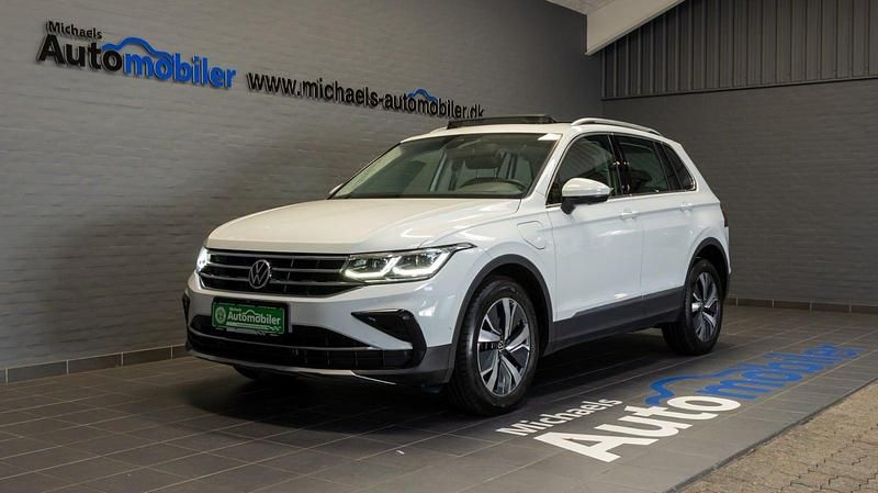 Hvid Brugt 2021 VW Tiguan Elegance SUV | 309.900 kr. (Fair pris) - Billede 1/4