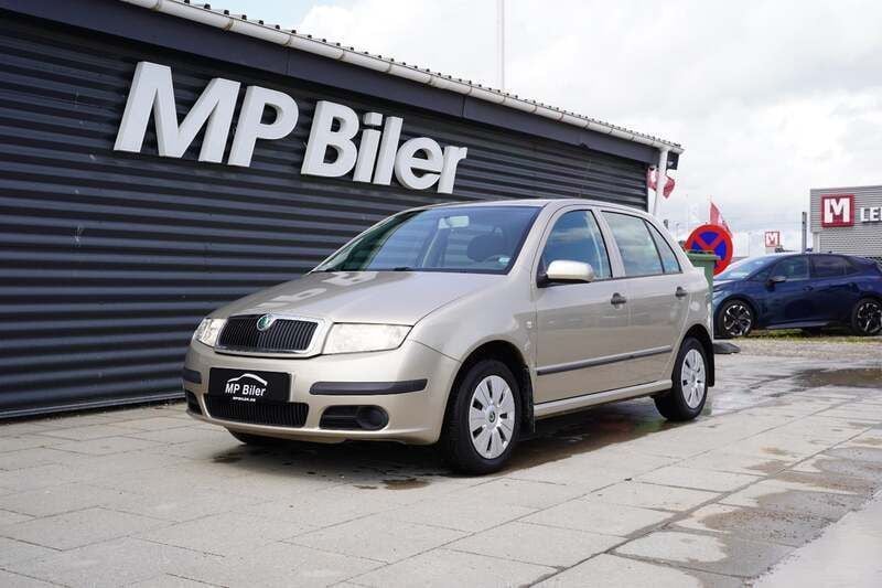 Beige Brugt 2005 Skoda Fabia Classic Hatchback | 19.900 kr. (Super pris) - Billede 1/4
