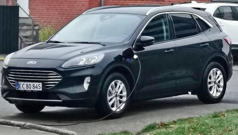 Sort Brugt 2021 Ford Kuga SUV | 182.000 kr. (Super pris) - Billede 1/2