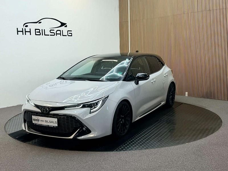 Hvid Brugt 2020 Toyota Corolla Sport Hatchback | 219.700 kr. (Fair pris) - Billede 1/4
