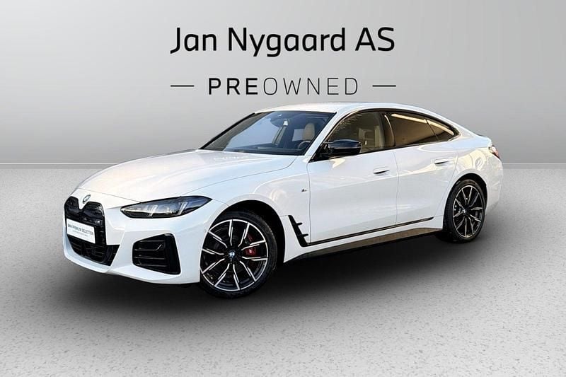 Hvid Ny 2025 BMW i4 Sedan | 579.000 kr. - Billede 1/4