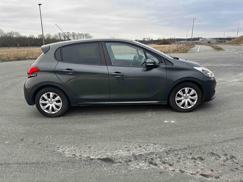 Brugt Peugeot 208 99 HK (72 kW) 2017 Grå Hatchback