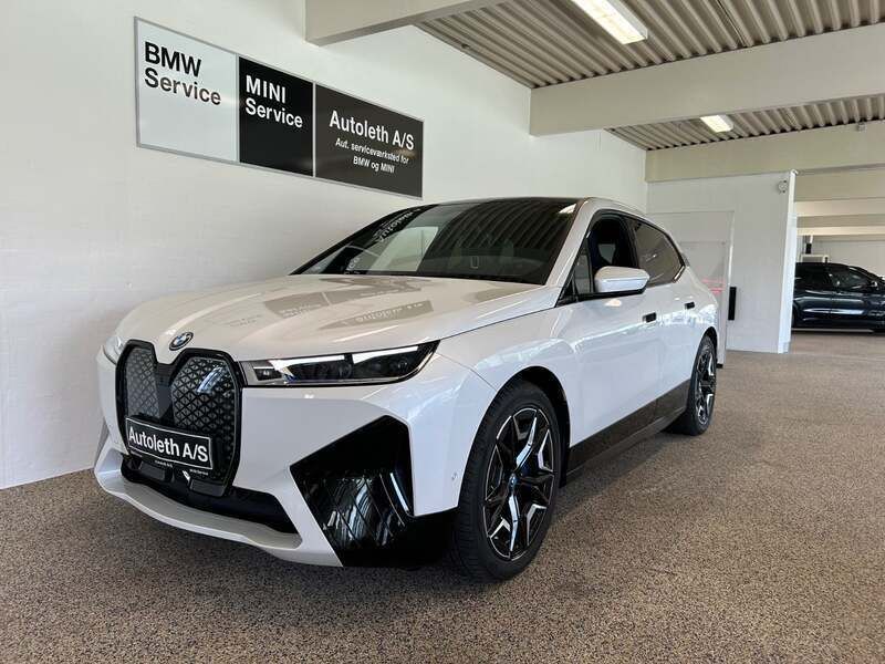 Hvidmetal Brugt 2023 BMW iX Sport Line SUV | 569.900 kr. (Dyr) - Billede 1/4