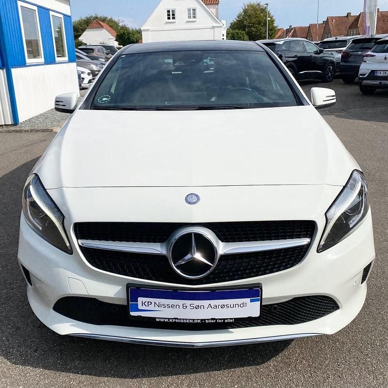 Brugt Mercedes A180 Urban 109 HK (80 kW) 2016 Hvid Hatchback