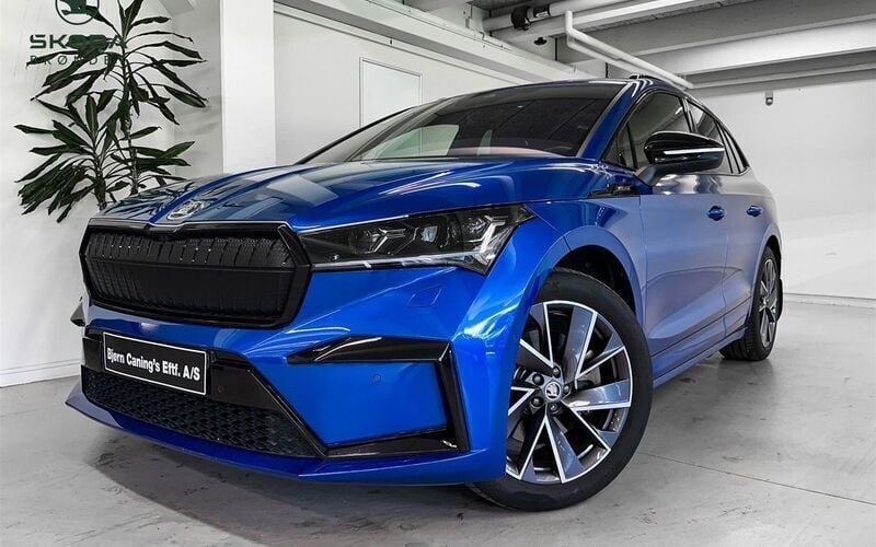 Race blue Brugt 2022 Skoda Enyaq iV SportLine SUV | 319.900 kr. (Fair pris) - Billede 1/4