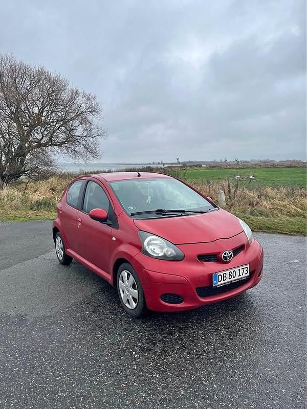 Brugt 2011 Toyota Aygo Hatchback | 25.000 kr. (Fair pris) - Billede 1/4