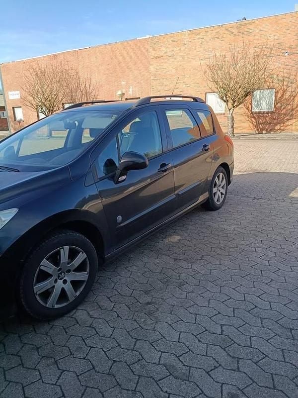 Brugt Peugeot 308 92 HK (67 kW) 2011 Stationcar