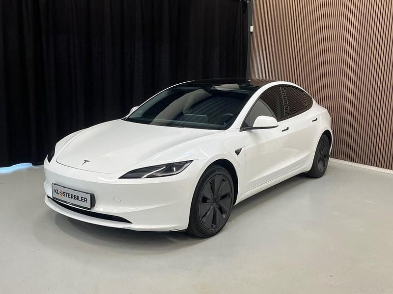 Hvidmetal Brugt 2023 Tesla Model 3 RWD Sedan | 214.700 kr. (Fair pris) - Billede 1/4