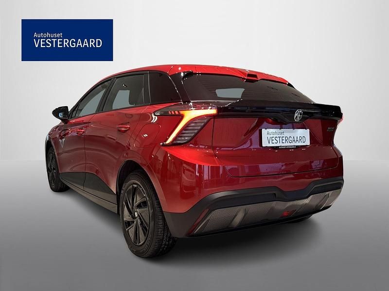 Brugt MG MG4 EV 125 kW (170 HK) 2023 Rød Hatchback