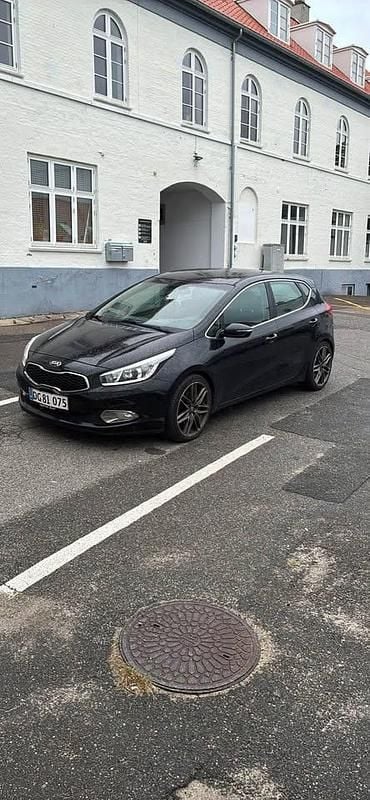 Brugt Kia Ceed 128 HK (94 kW) 2013 Sort Hatchback