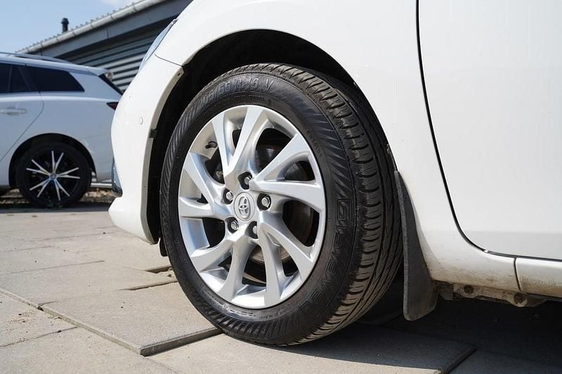 Brugt Toyota Auris Hybrid Comfort 136 HK (100 kW) 2016 Hvid Stationcar