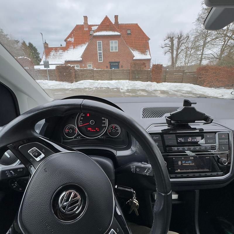 Brugt VW up! move up! 60 HK (44 kW) 2017 Grå Hatchback