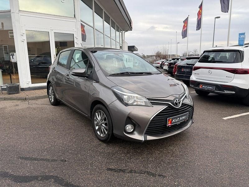 Gråmetal Brugt 2016 Toyota Yaris Comfort Hatchback | 64.800 kr. (Fair pris) - Billede 1/4