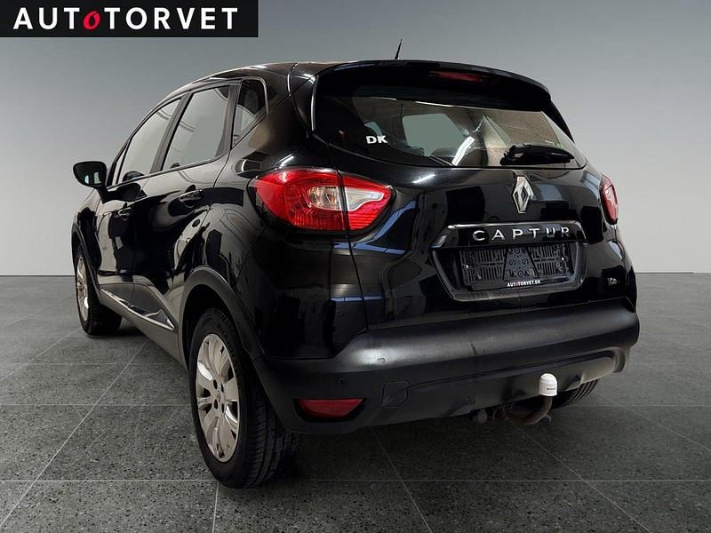 Brugt Renault Captur Authentique 90 HK (66 kW) 2014 Sort SUV