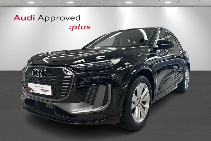 Sortmetal Brugt 2025 Audi Q6 e-tron S-Line SUV | 639.900 kr. (Fair pris) - Billede 1/4