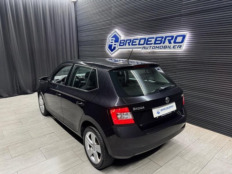 Brugt Skoda Fabia Ambition 90 HK (66 kW) 2015 Sort Hatchback