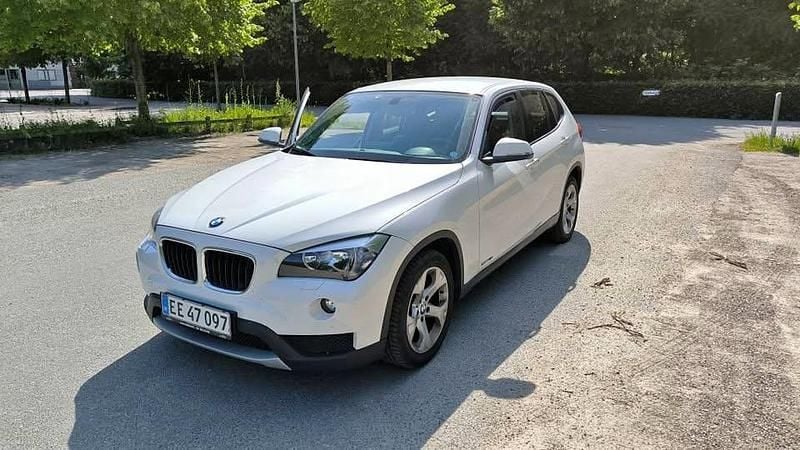 Hvid Brugt 2013 BMW X1 SUV | 90.000 kr. - Billede 1/4
