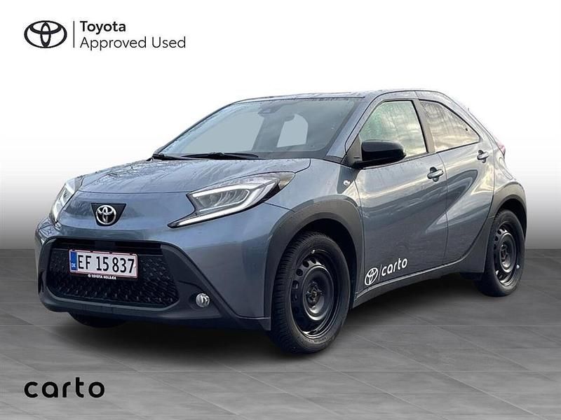 Celestite grey Brugt 2024 Toyota Aygo X Active SUV | 149.900 kr. (Fair pris) - Billede 1/3