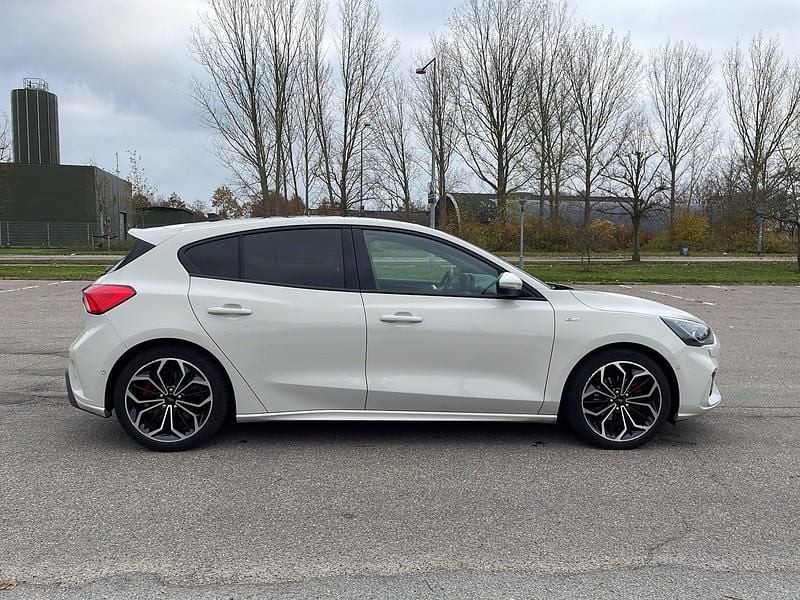Brugt Ford Focus ST-Line X 182 HK (133 kW) 2020 Perlemorshvid Hatchback