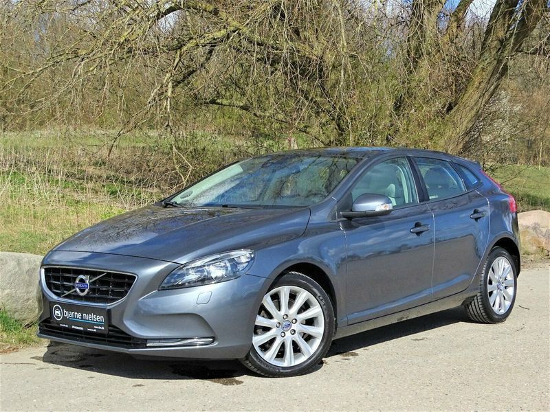 Solgt Volvo V40 1,6 T4 180 ., brugt 2013, km 68