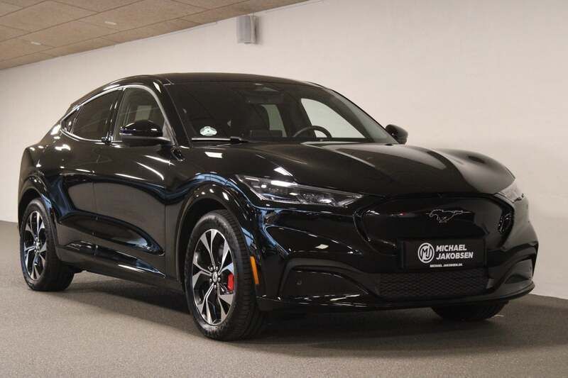 Sort Brugt 2024 Ford Mustang Mach-E Extended Range SUV | 344.900 kr. (Fair pris) - Billede 1/4