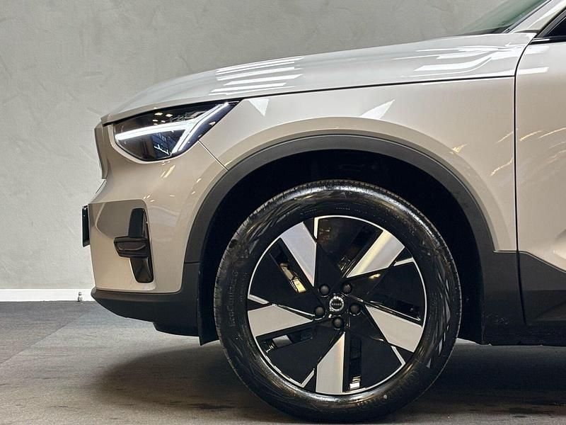 Ny Volvo XC40 Core 175 kW (238 HK) 2025 Silverdawn SUV