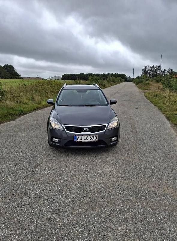 Brugt 2010 Kia Ceed Hatchback | 23.000 kr. (Dyr) - Billede 1/4