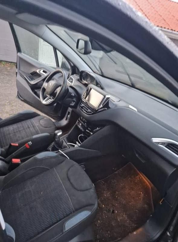 Brugt Peugeot 208 82 HK (60 kW) 2015 Sort Hatchback