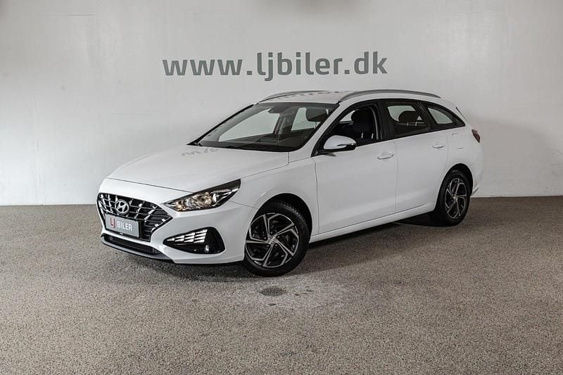 Hvid Brugt 2021 Hyundai i30 Essential Hatchback | 169.800 kr. (Lidt for dyr) - Billede 1/4